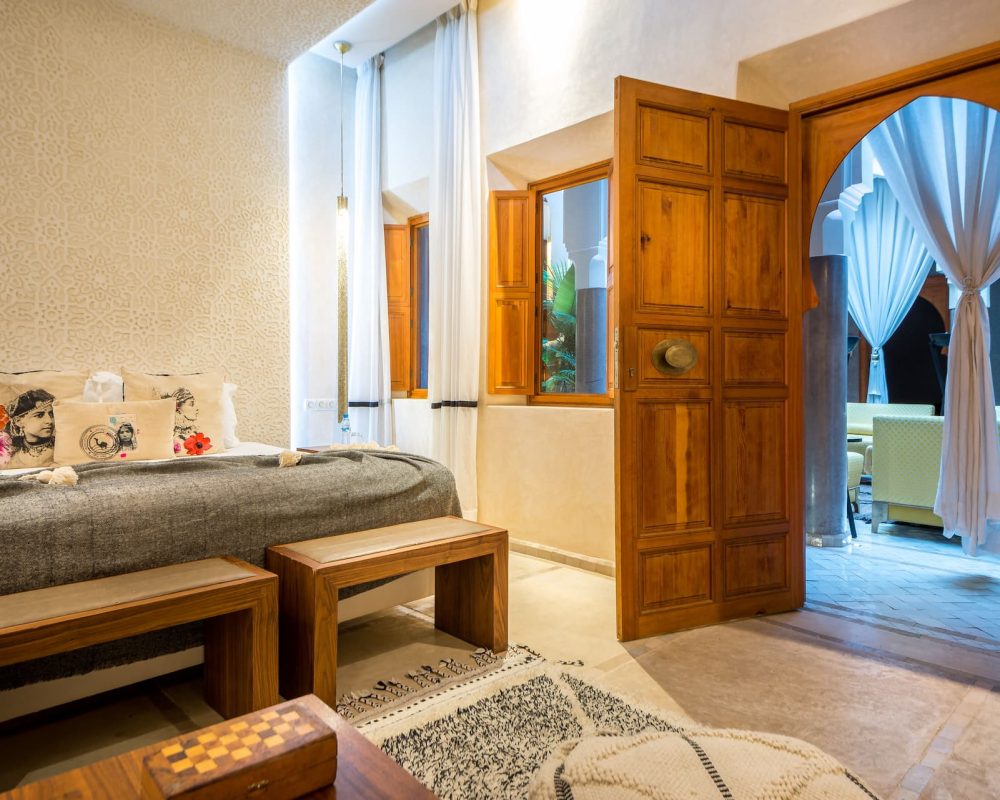 Riad Houma marie le luxe du confort moderne à l'artisanat marocain authentique chambres Suites 6